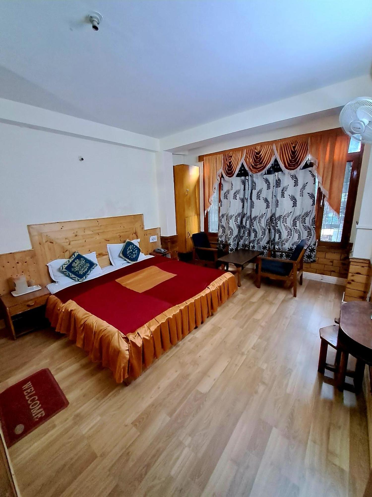 Hotel Snow Mountain Mall Road Manali  Luaran gambar